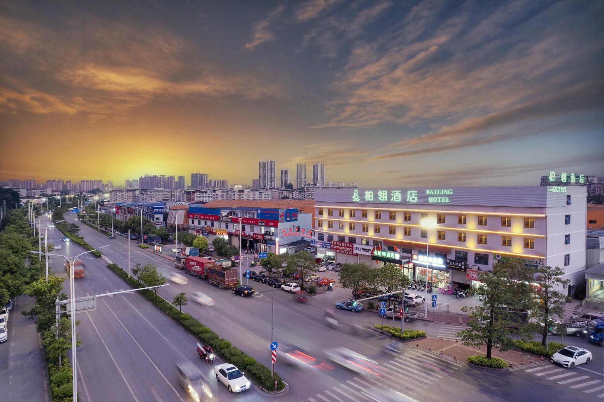 Bai Ling Hotel Nanning Exterior foto